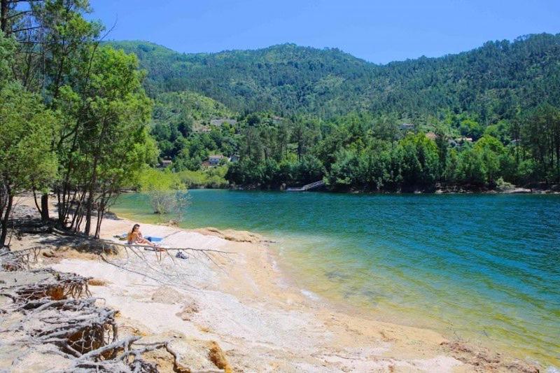 Casinha dos Cubos Gerês Exterior foto
