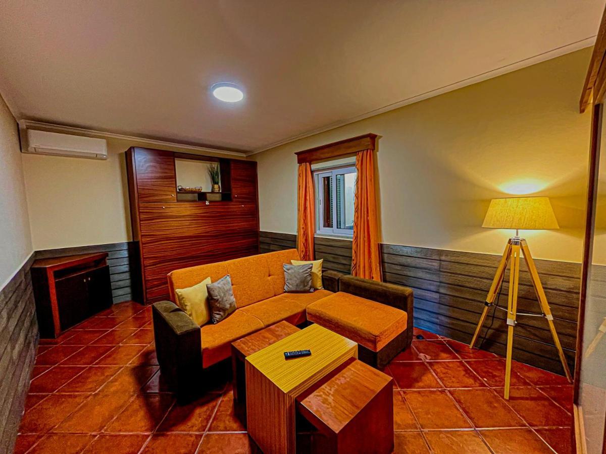 Casinha dos Cubos Gerês Exterior foto